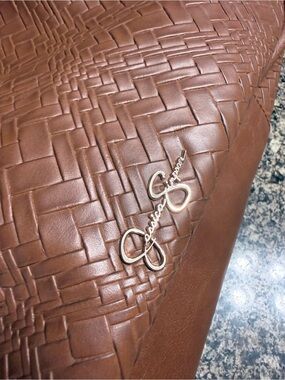Jessica Simpson Woven-Texture Saddle Shoulder Bag in Brown